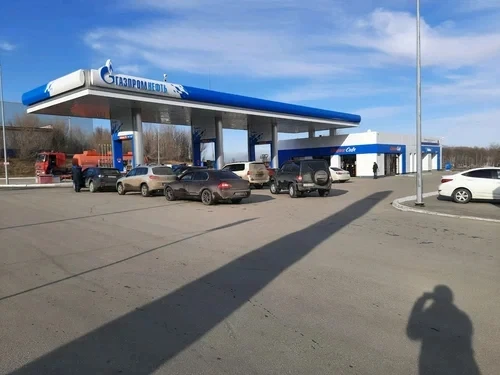 Анонимно. По поводу заправки на континенте. Там где раньше стояли конусы (проезд к авто...