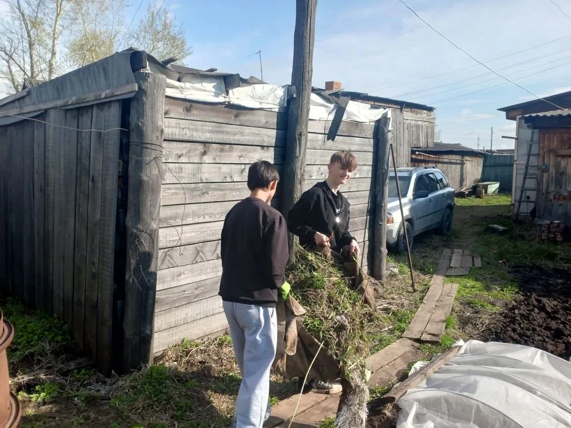 Помощь тем, кто ждёт СВОих! Волонтёры ВПК «ГРОМ» на благо семьи участника СВО.  На прошлой неделе ре