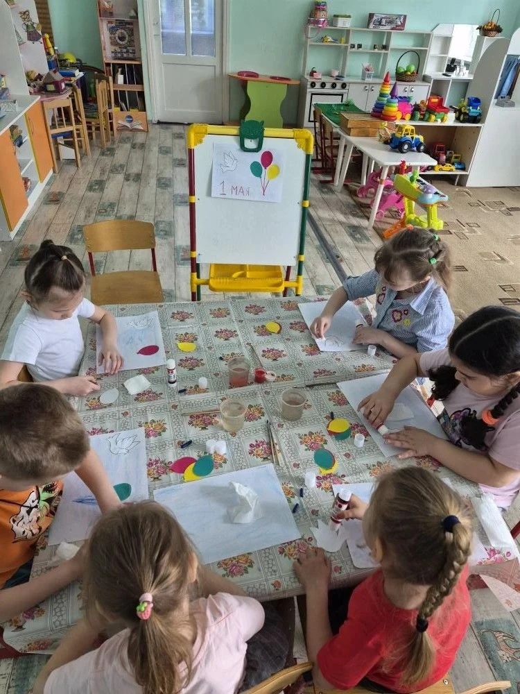 МИР ТРУД МАЙ✅Воспитатель Испатова Р.А. провела с детьми старшей группы «А» занятие, пос...