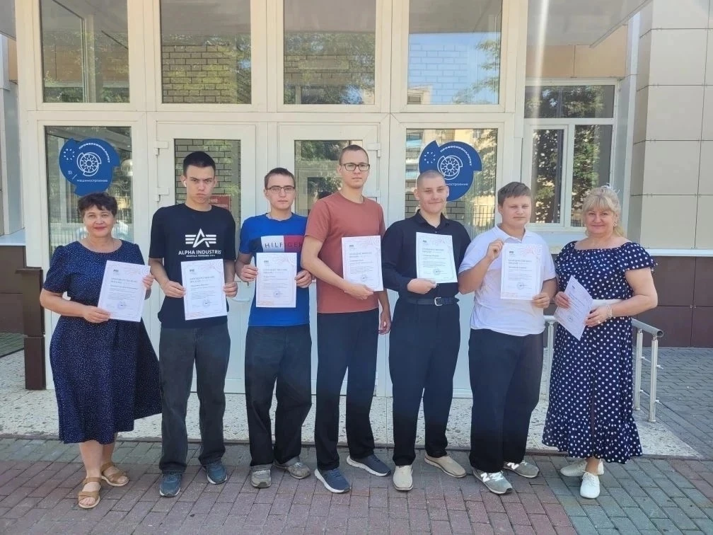 📖 Гордимся нашими чтецами!

В рамках плана мероприятий, посвящённых Дню России, состоялось приятное