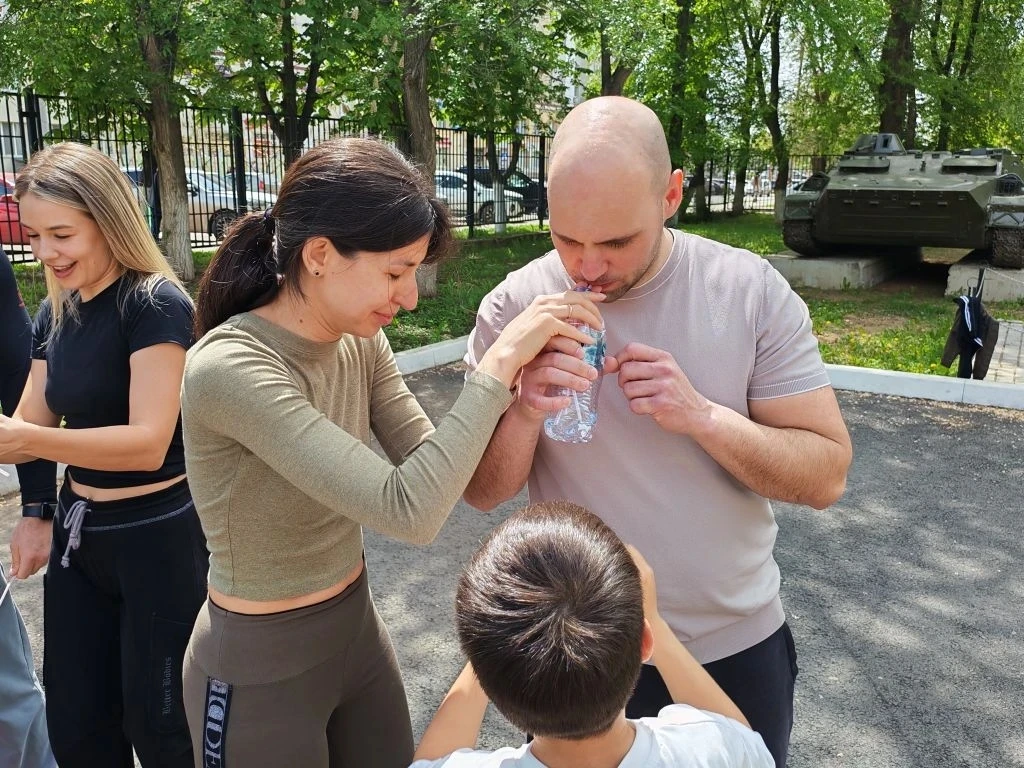 Мама, папа, я - спортивная семья!»     15 мая  в Международный  день  семьи,  в школе был организова