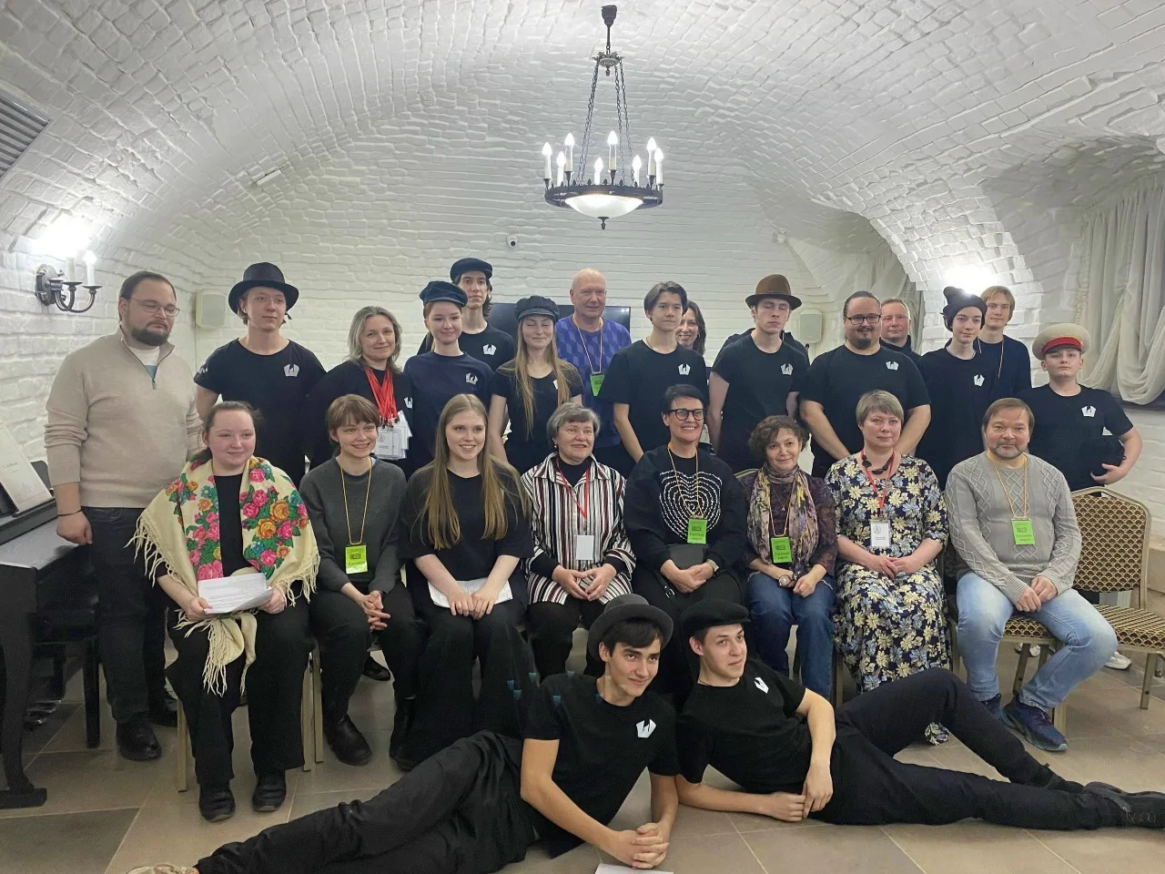 ТЕАТР БЕЗ ГРАНИЦ 🎭  Театральная студия «Шум за сценой» побывала в Государственной публичной историче