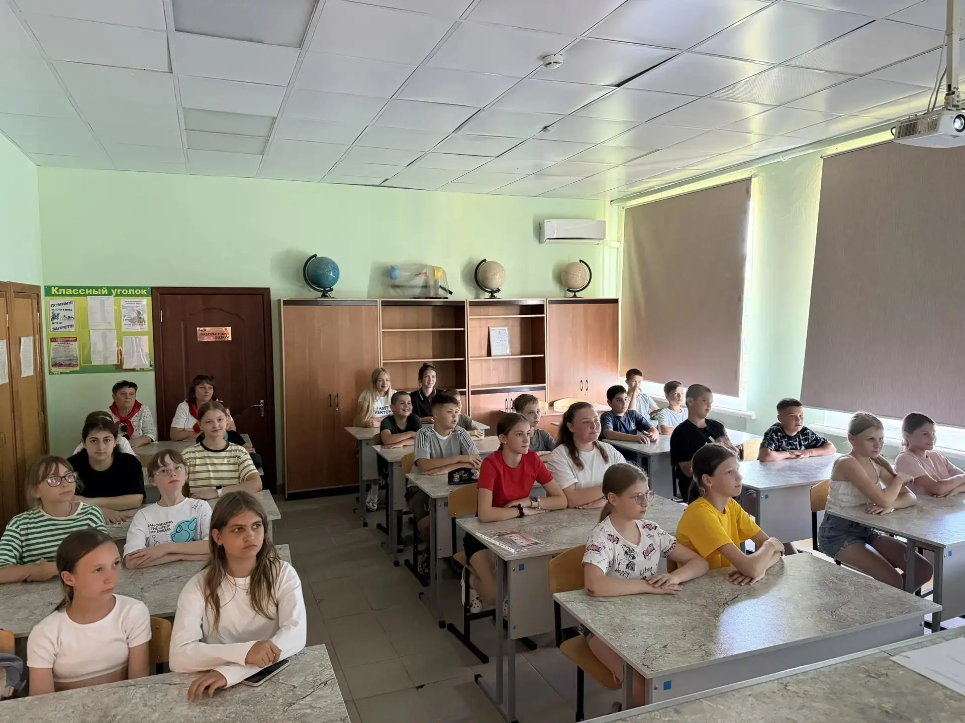 Цифровая безопасность в фокусе внимания: школа №30 приняла участие в важной лекции для молодёжи

Сег