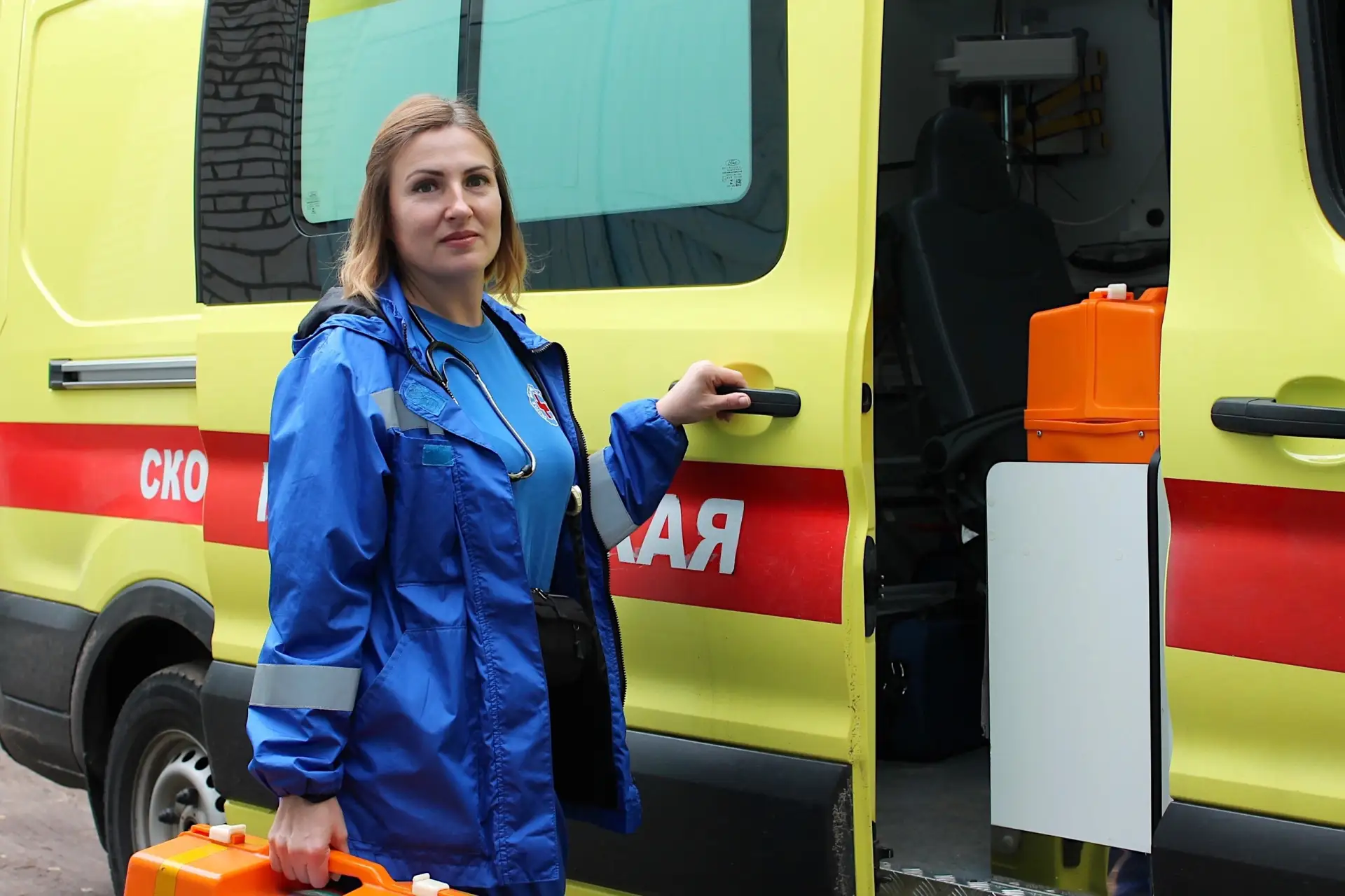 🚑 Фельдшер из Демянска: когда помощь идёт сквозь леса и реки 🌳🌊