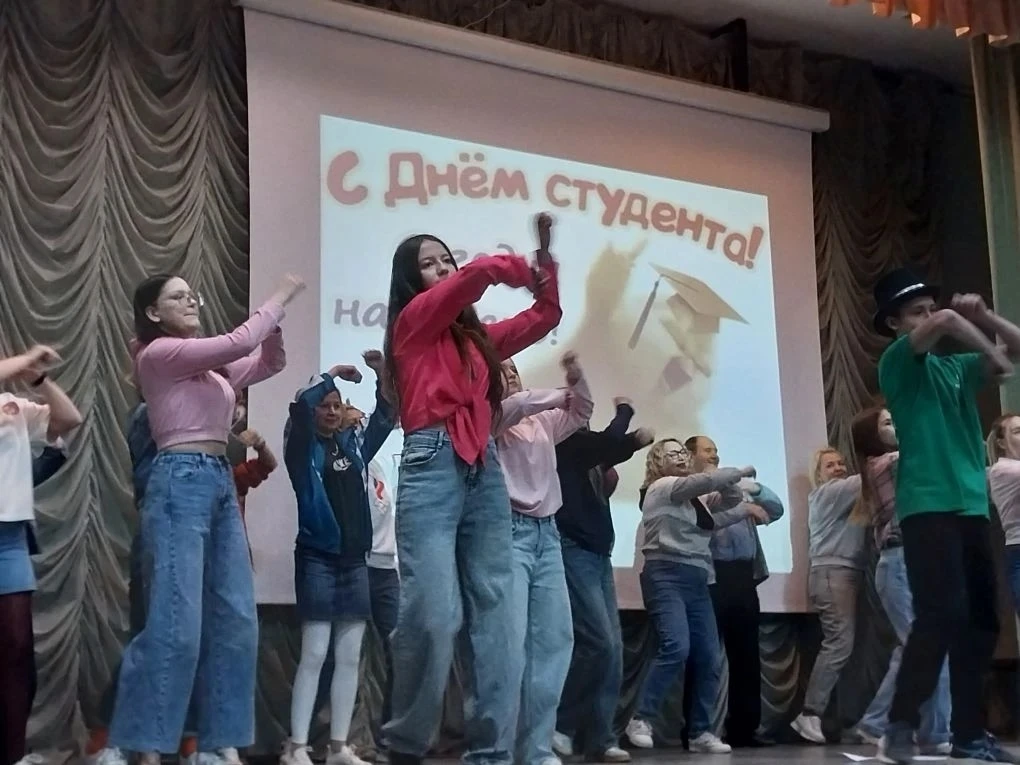 Шумно и весело провели День студента преподаватели и ребята УТЖТ!   Сегодня 23го января в техникуме 