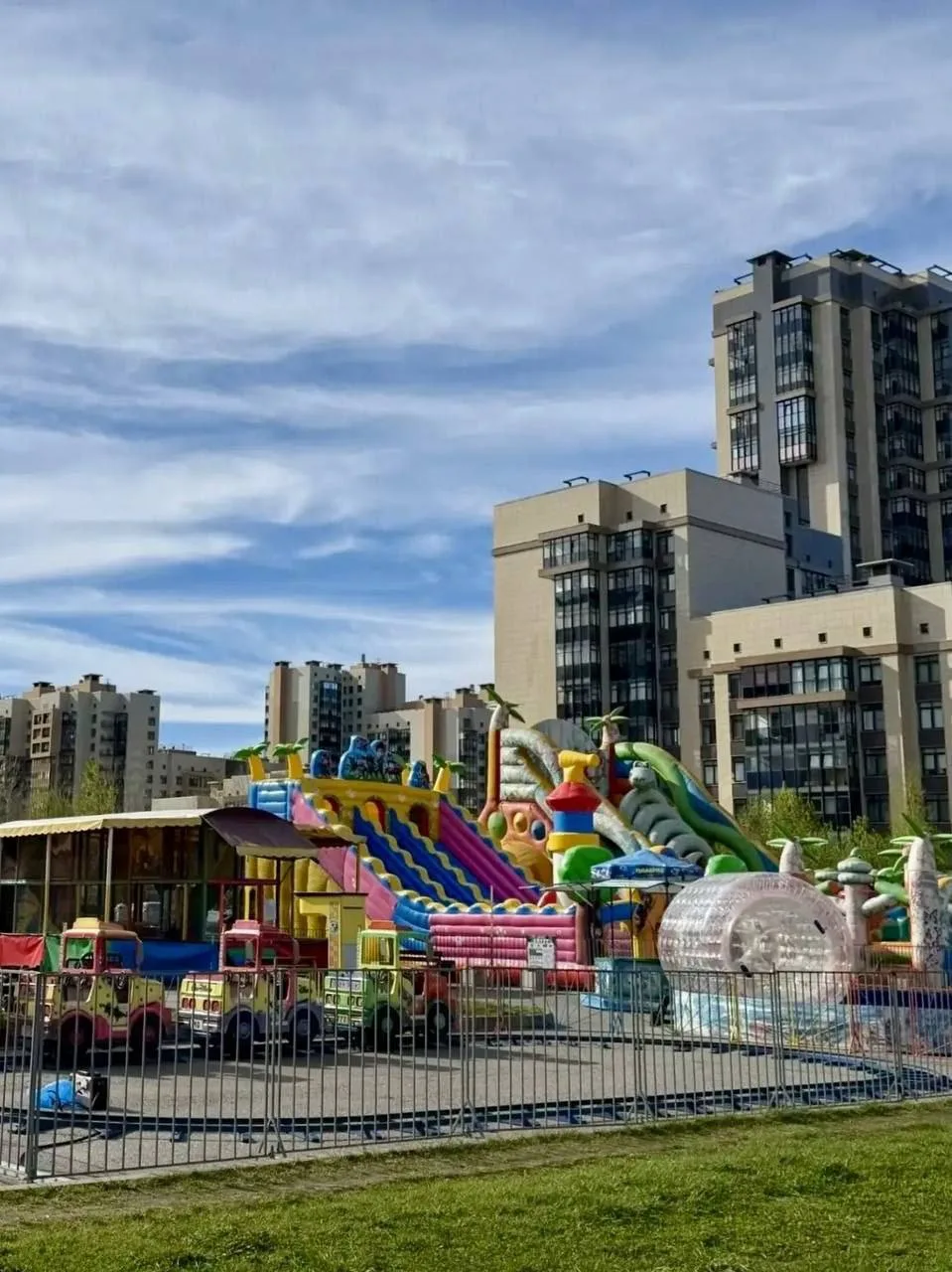 🎠 Владельца аттракционов у «Жемчужной Плазы» оштрафовали за нарушения

Прокуратура выявила нарушени