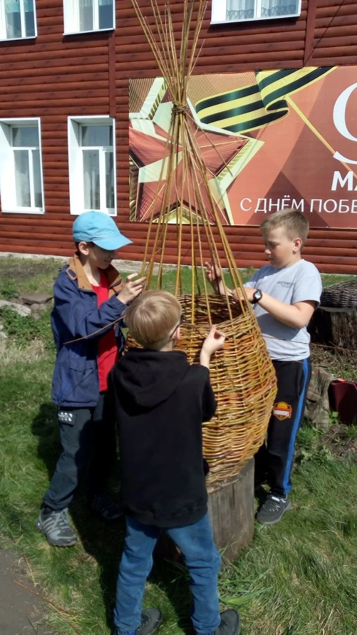 Приглашаем ребят в возрасте 10-17 лет, желающих освоить искусство плетения из ивового п...