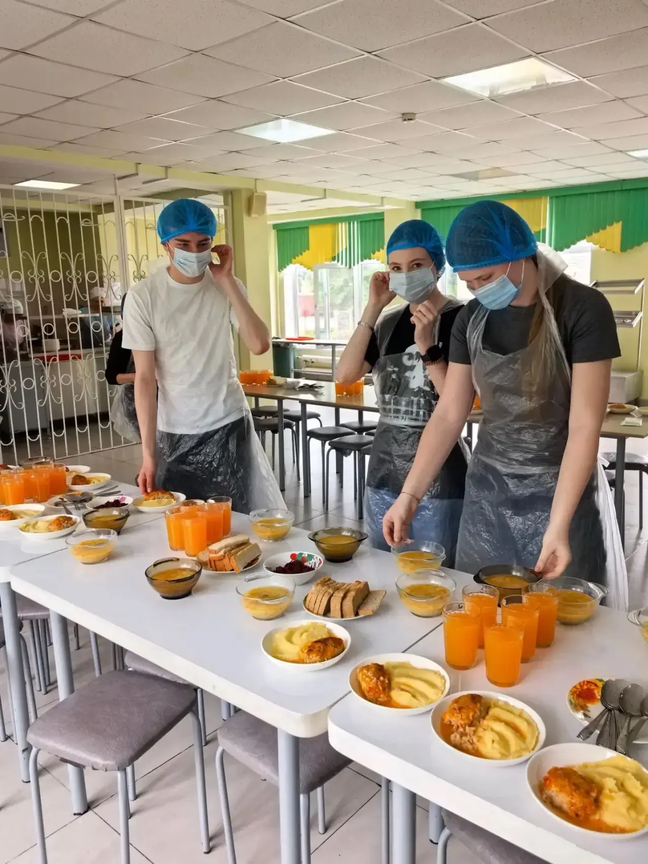 В нашем пришкольном лагере была организована программа трудоустройства старшеклассников! 

🔹За перв