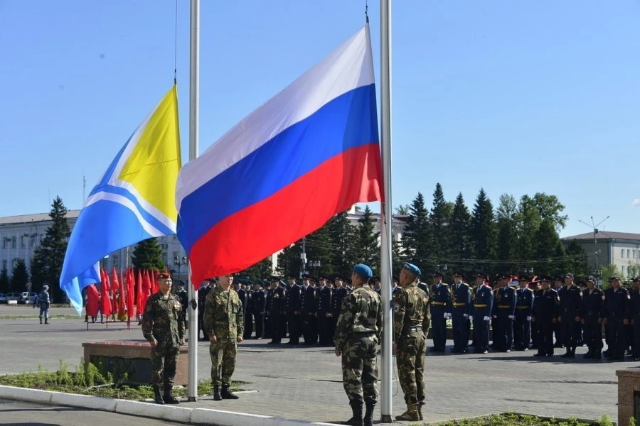 🇷🇺 С Днём России!

Уважаемые жители Республики Тыва!
Поздравляем вас с Днём России — праздником, к