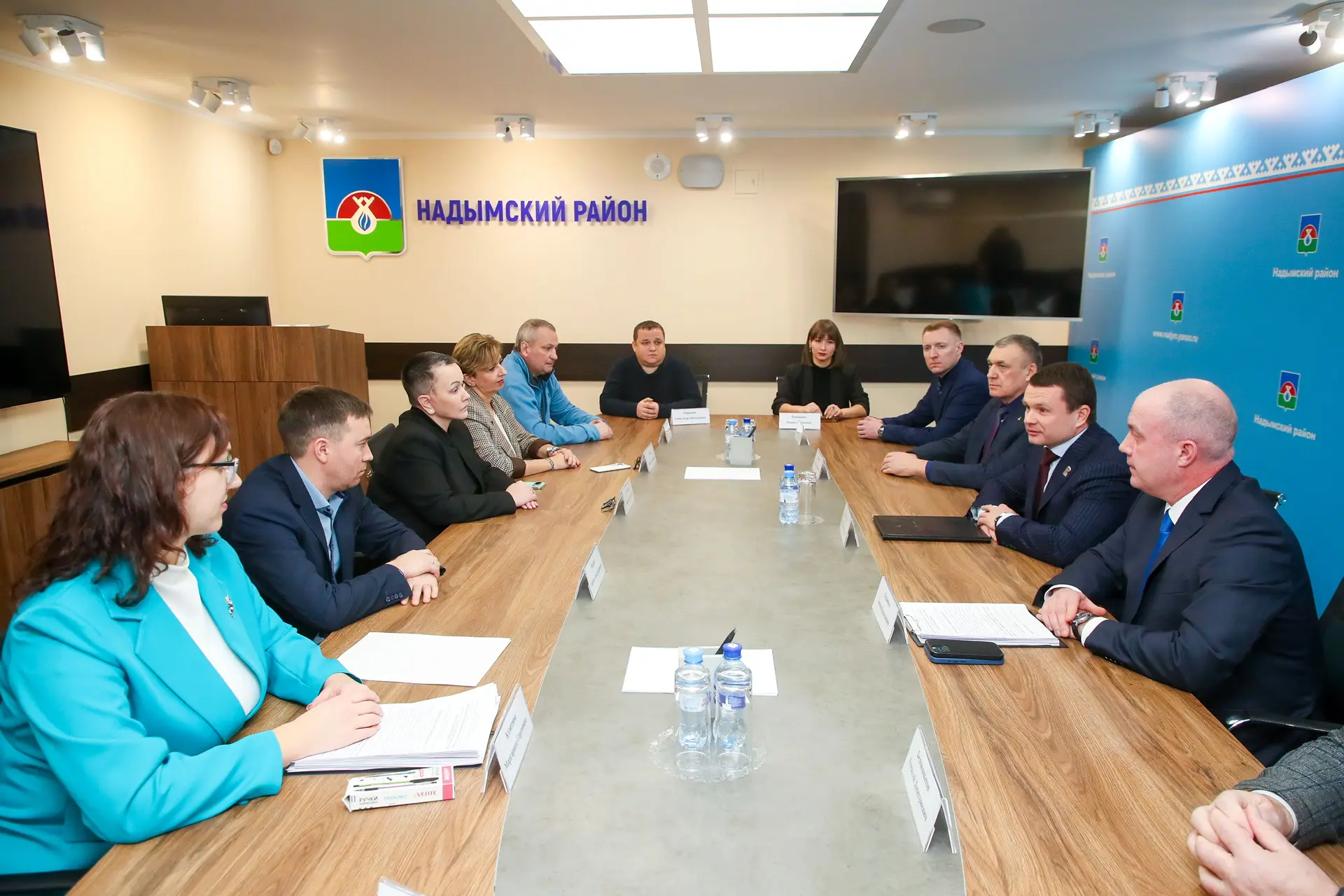 Поприветствовал представителей нового состава Территориальной избирательной комиссии, а также нового