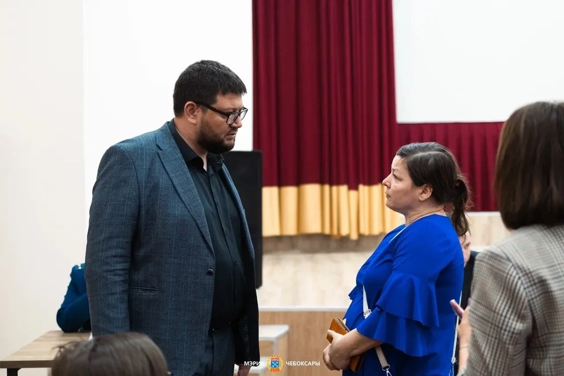 Провели прием граждан, пострадавших от атаки БПЛА  Сегодня в управе Ленинского района провели приём 