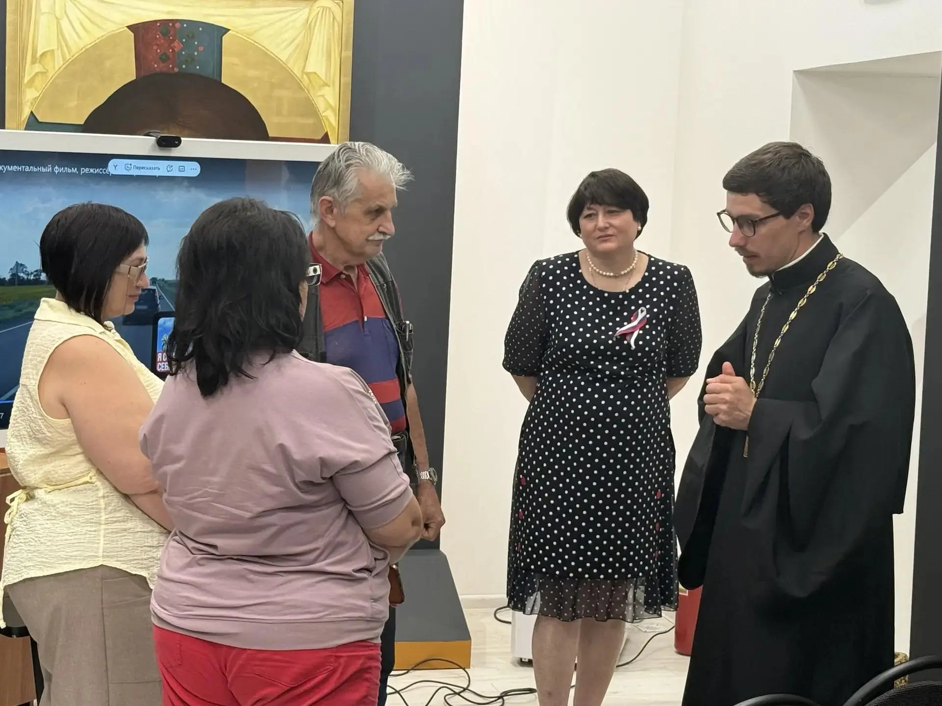 11.06.26 г. в Волновахском окружном историко – краеведческом музее прошёл просмотр фильма «О Родине»