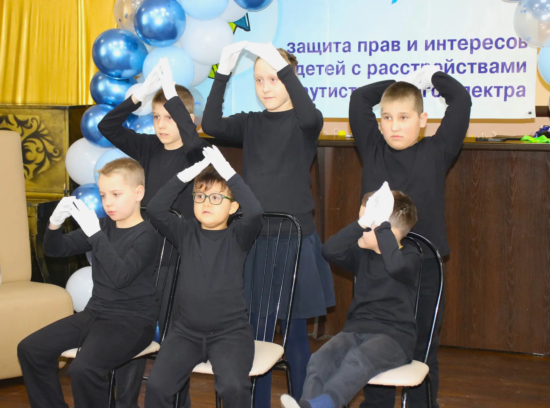 🎉АКОО «Апрель» отметили 10-летие!  Сегодня, 2 апреля, - Всемирный день распространения информации об