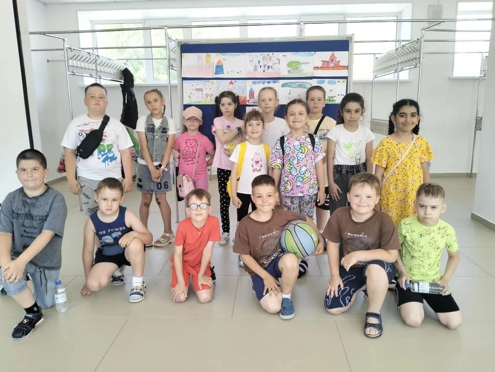МЫ - ДЕТИ РОССИИ! 

🗓️12 июня - День России. В преддверии праздника ребята из пришкольного летнего 