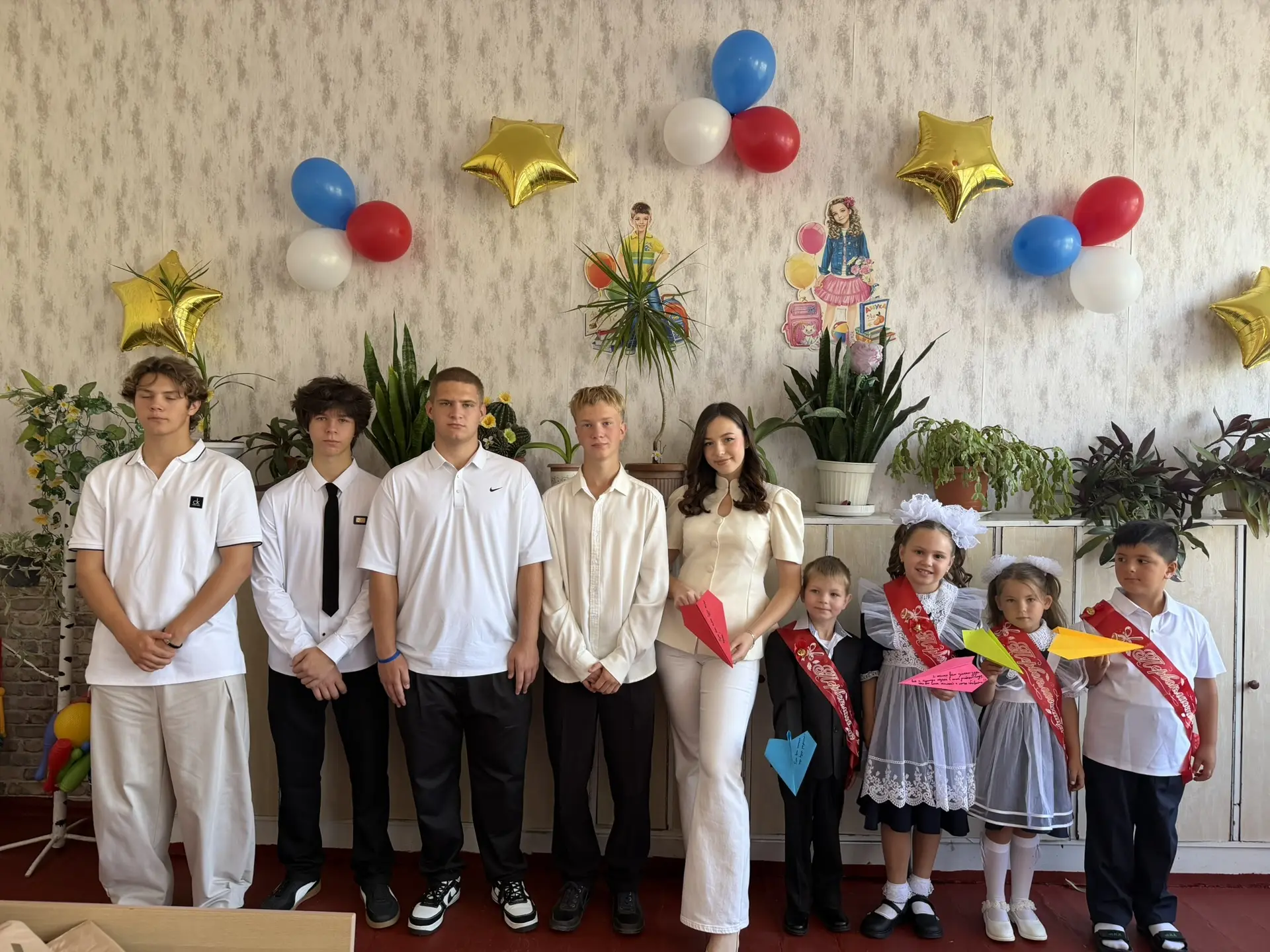 🛩️🧡 «САМОЛЕТИК БУДУЩЕГО»: от выпускников - первоклассникам!