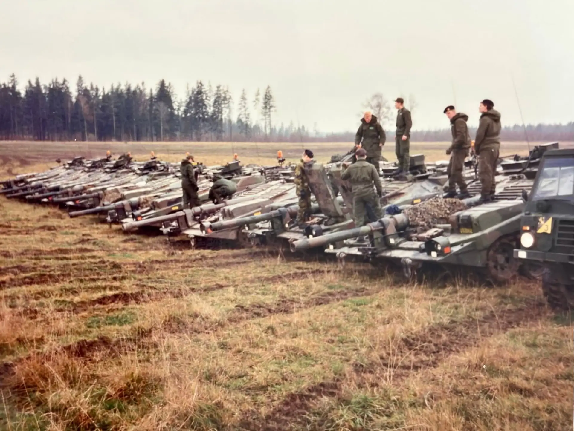 Дополнительные возможности шведского безбашенного танка Strv 03. Наводка орудия по вертикали всем ко