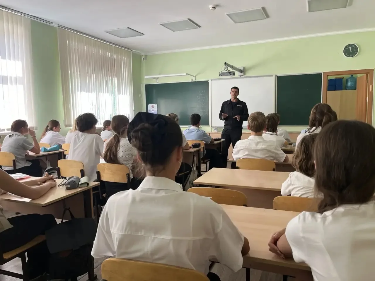 Сегодня в гимназии состоялась профилактическая беседа со старшим инспектором ПДН ОМВД Р...