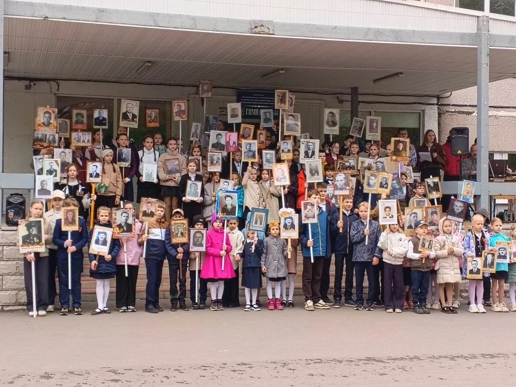 📍Торжественная линейка «Вальс Победы: помним, гордимся, наследуем»  🎖 8 мая на школьном дворе состоя