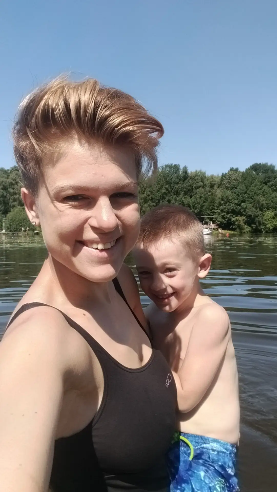 ☀️ Наконец-то по-настоящему летние жаркие выходные ☀️

Обожаем лето ☀️, песочек🏖️, водичку 🌊

А ка