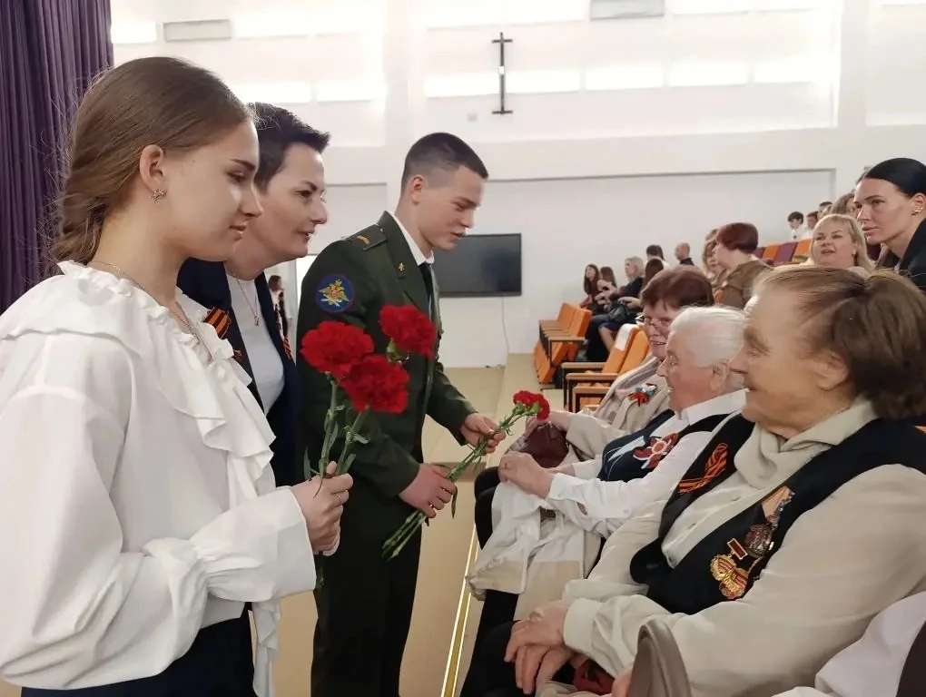 🇷🇺🎗В честь Дня Победы в нашем центре прошёл военно-патриотический Фестиваль.   9 мая – особенный ден