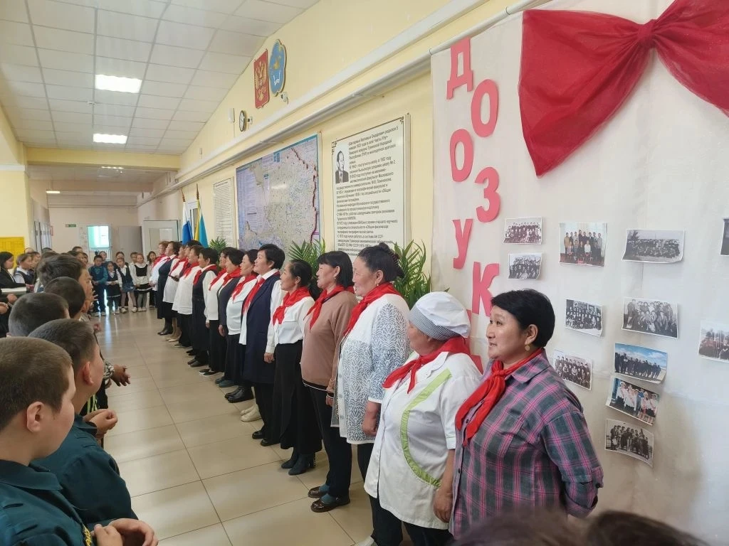 ⚡️В преддверии празднования Дня пионерии, отмечаемого 19 мая, в школе прошло мероприятие «Будь готов
