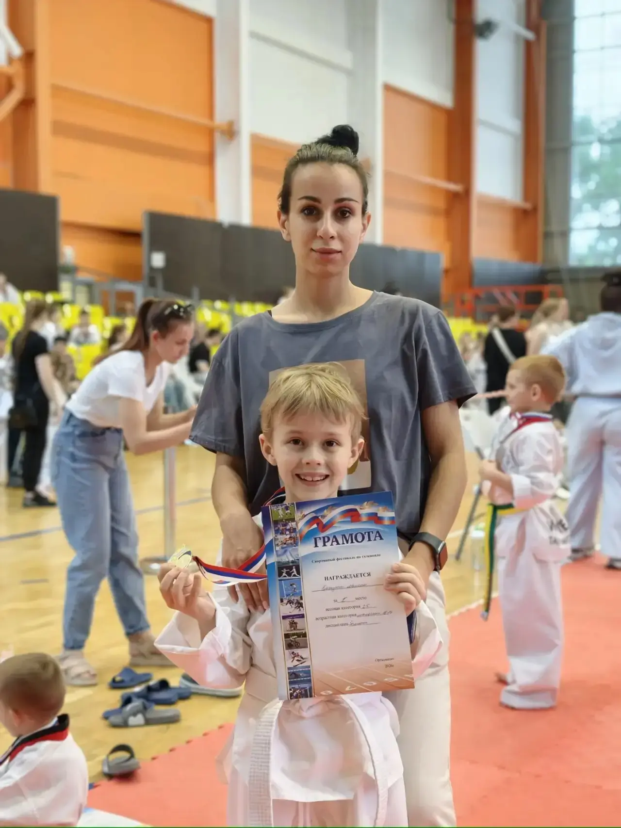 🥋 10 мая во Дворце спорта «Салют» прошёл городской спортивный фестиваль по тхэквондо.  Наш Максим вн