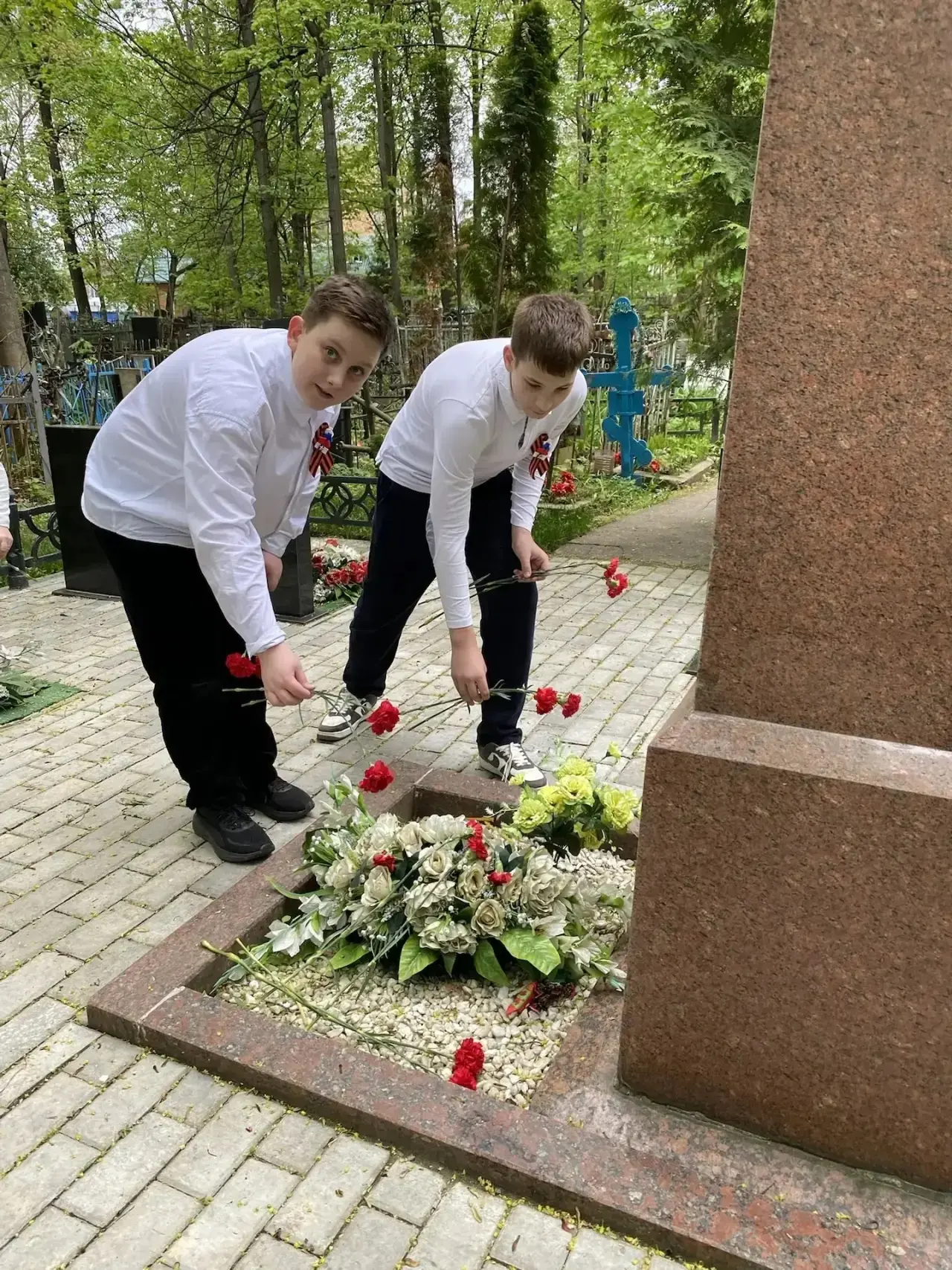 🇷🇺 «Вечная память: подвиг, запечатлённый в сердцах»  8 мая, в преддверии Дня Великой Победы, отряды 