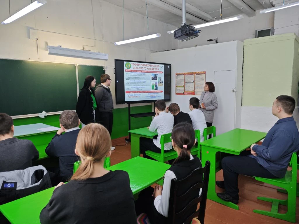 Сегодня у наших 6-9 классов прошло крутое профориентационное занятие! К нам в гости заг...