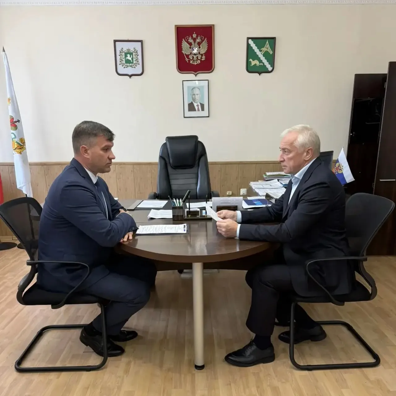 Провели рабочую встречу с главой Александровского района. Денис Васильевич Пьянков доло...