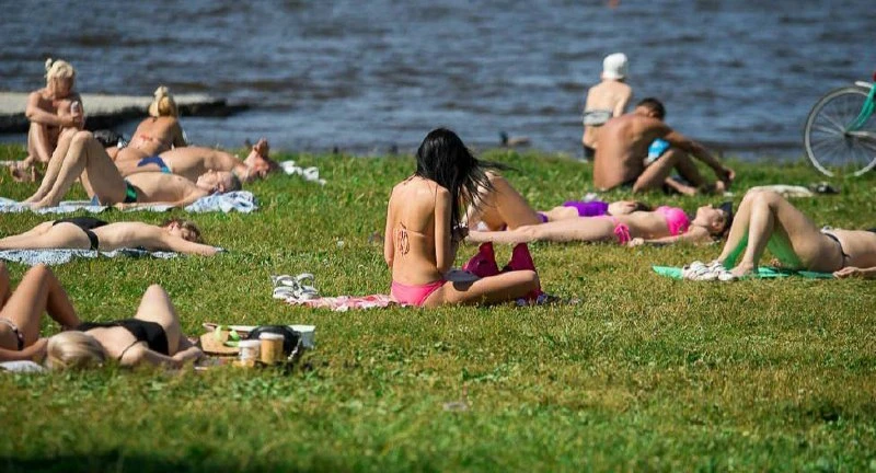 🏊‍♀️ В Подмосковье разрешили купание в 42 зонах. В них вошли водоемы, карьеры, озера и пляжи более 