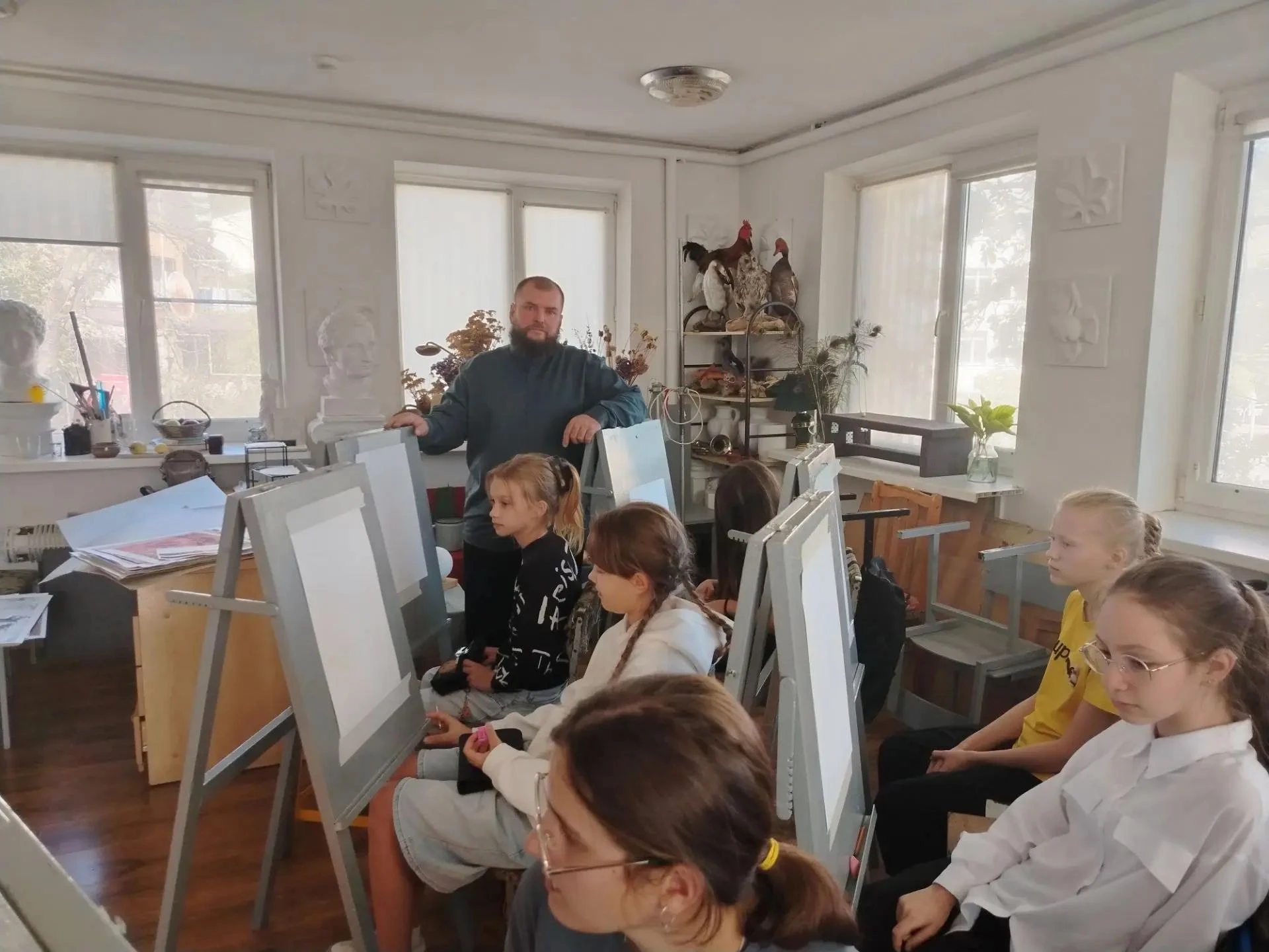 Преподаватель школы искусств из Агоя вошел в число лучших педагогов края