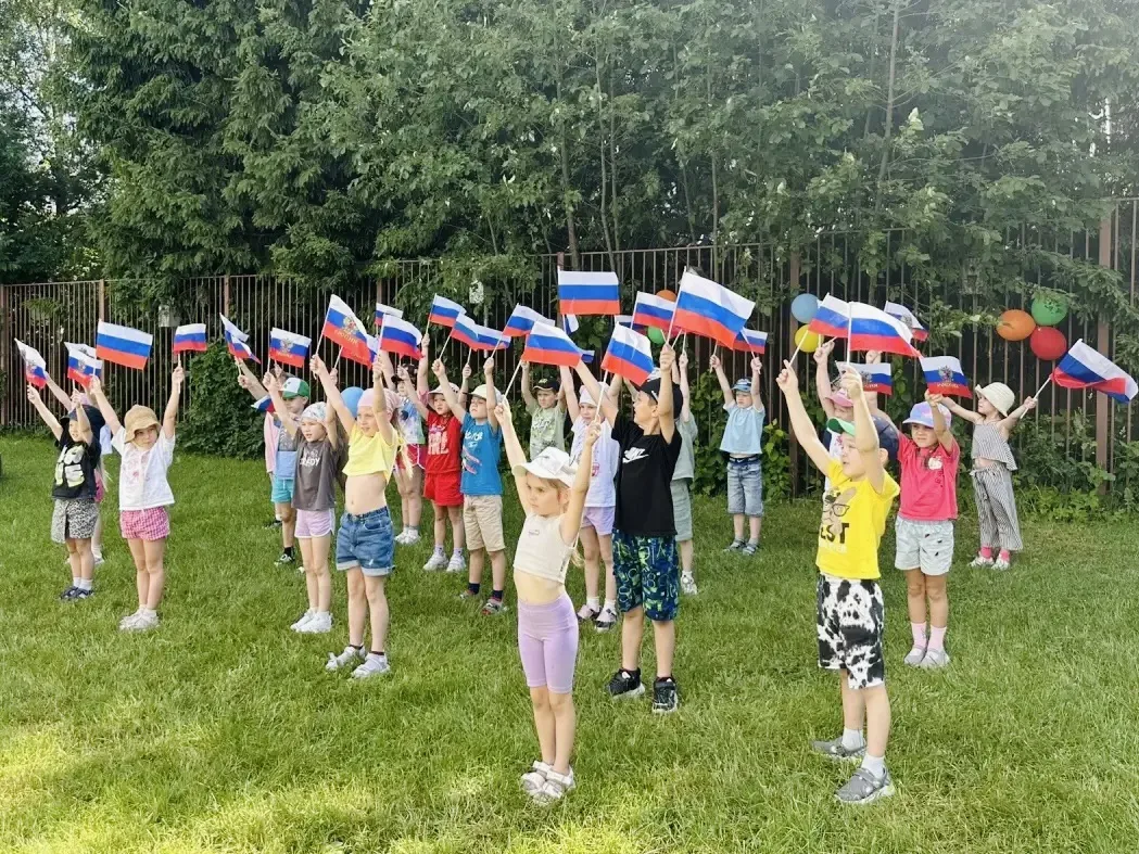 🇷🇺 День России — отличный повод ещё раз рассказать детям об истории нашей огромной и многонационал