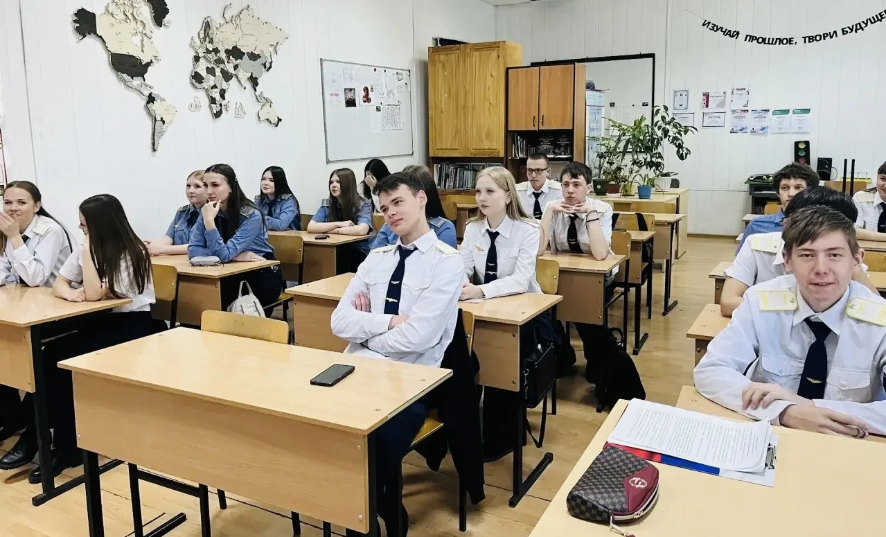 💬🤝 Сердце сообщества — в общих ценностях! 💫  18 мая в УУКЖТ ИрГУПС прошли занятия «Разговоры о важно