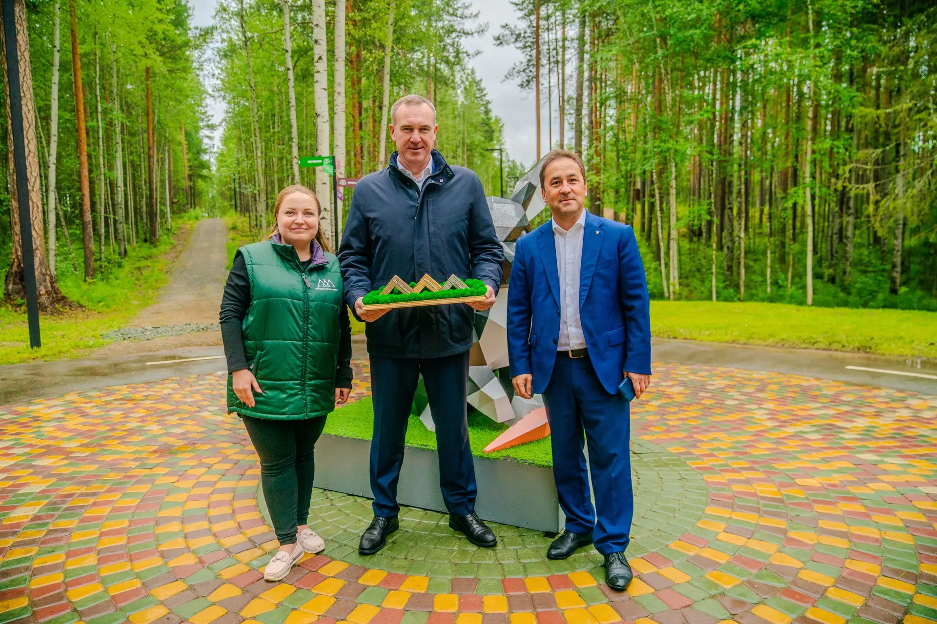 🎉 Команда парка поздравляет Губернатора Югры с днём рождения!