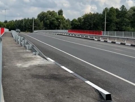 В Калужской области завершается реконструкция моста через реку Локню


В деревне Афанасово завершает