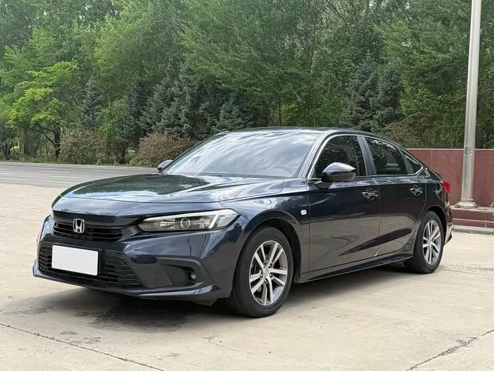 🏎 Honda Civic 180TURBO Premium Edition