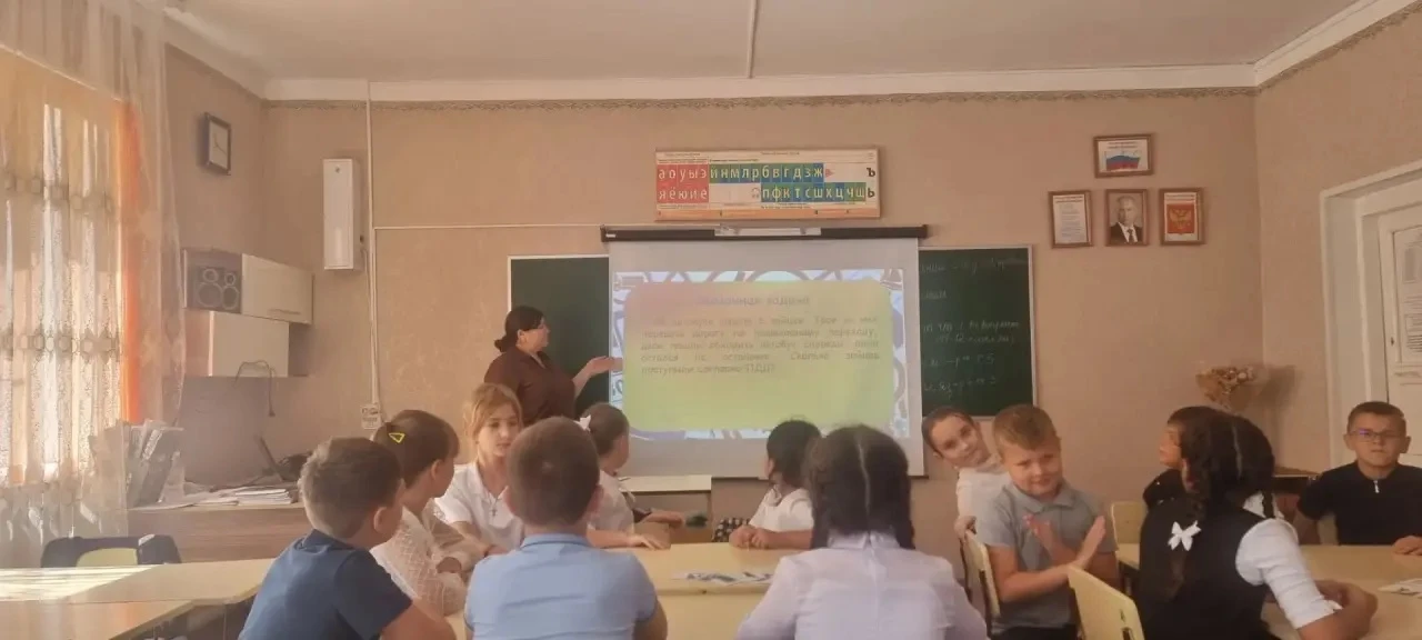 Интерактивная игра " Знатоки дорожного  движения " прошла в 3 классе.