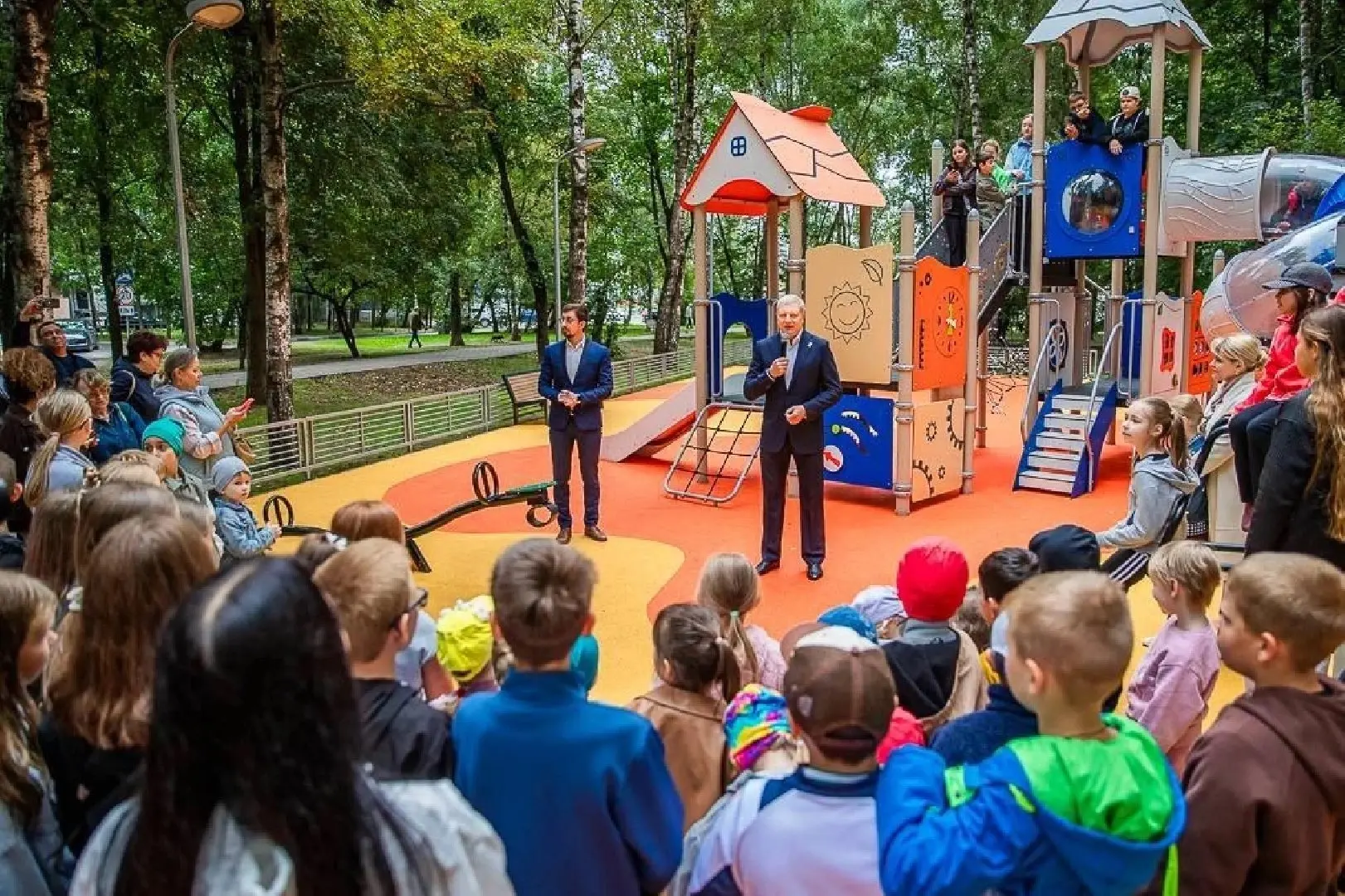 В Одинцово открыли новую детскую площадку