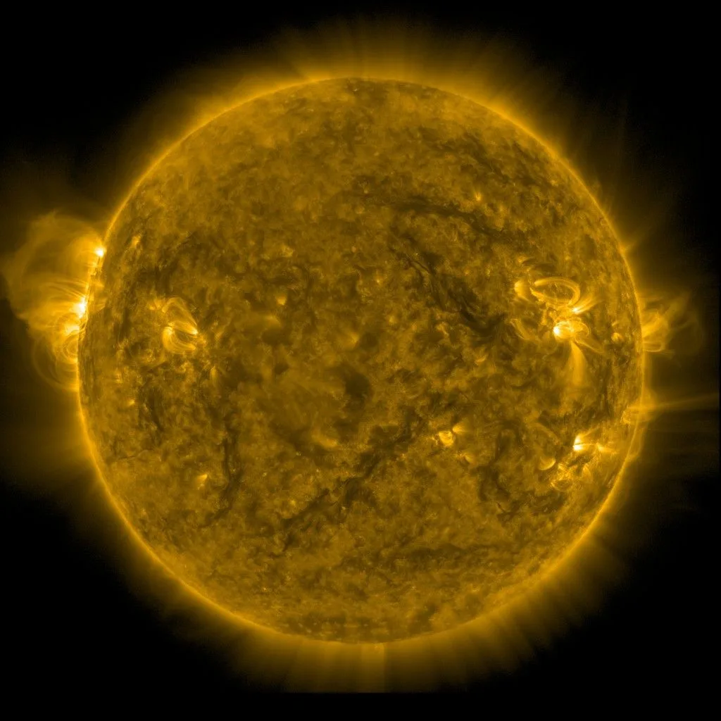 ☀️ Космическая погода: итоги сентября и текущая ситуация на Солнце
