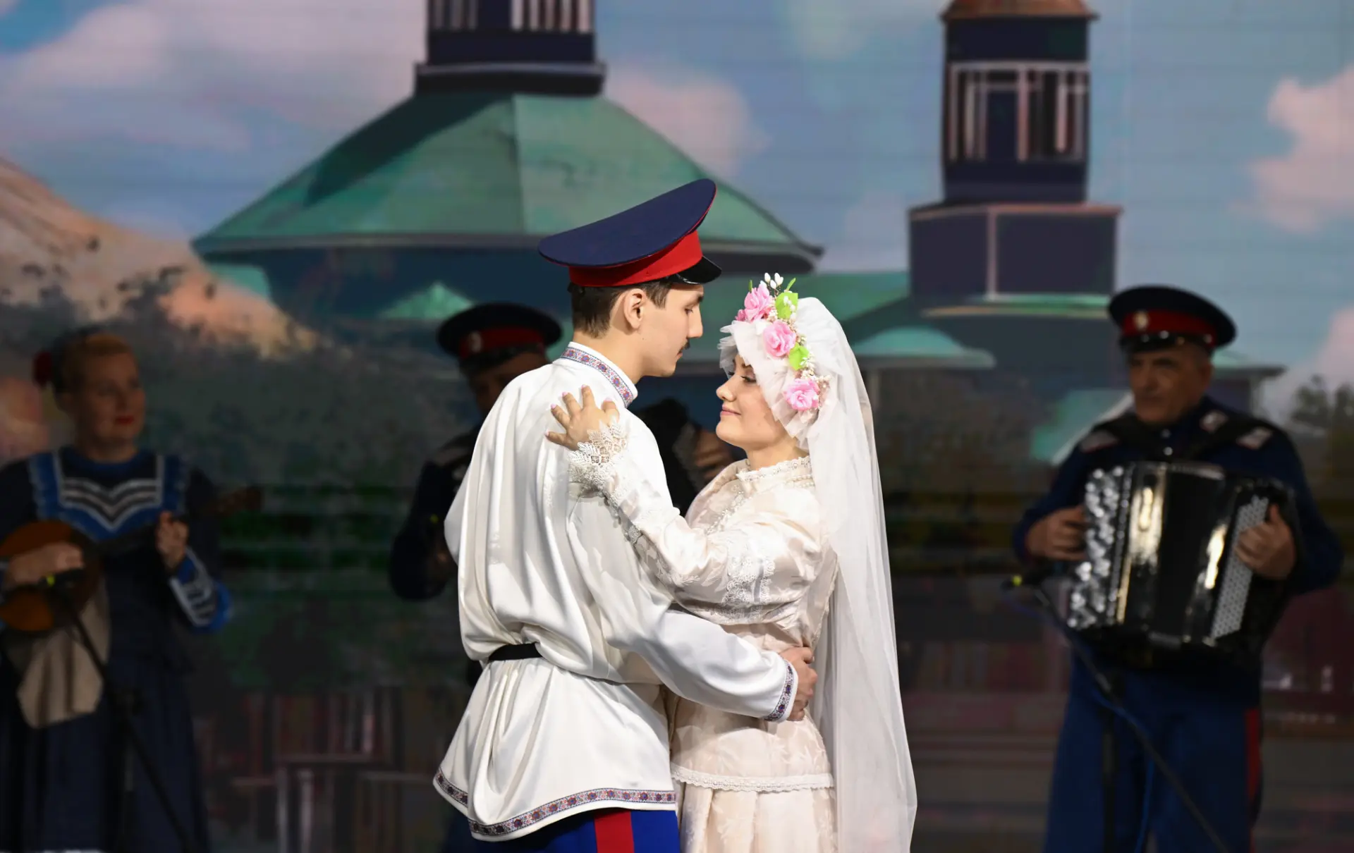 ❤️ Среди ритуалов свадьба у казаков всегда занимала особое место, но в разное время тор...