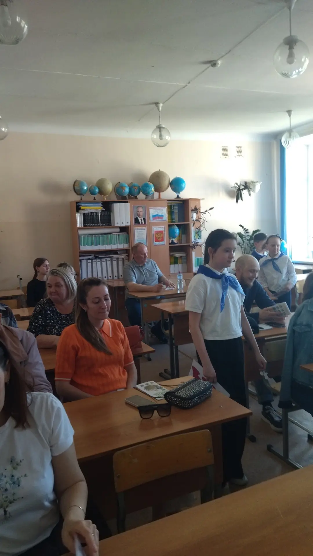 ❓🗣️ Кто сказал, что на родительских собраниях выступают только учителя?  👍 В 5 «Г» класс заглянули ч
