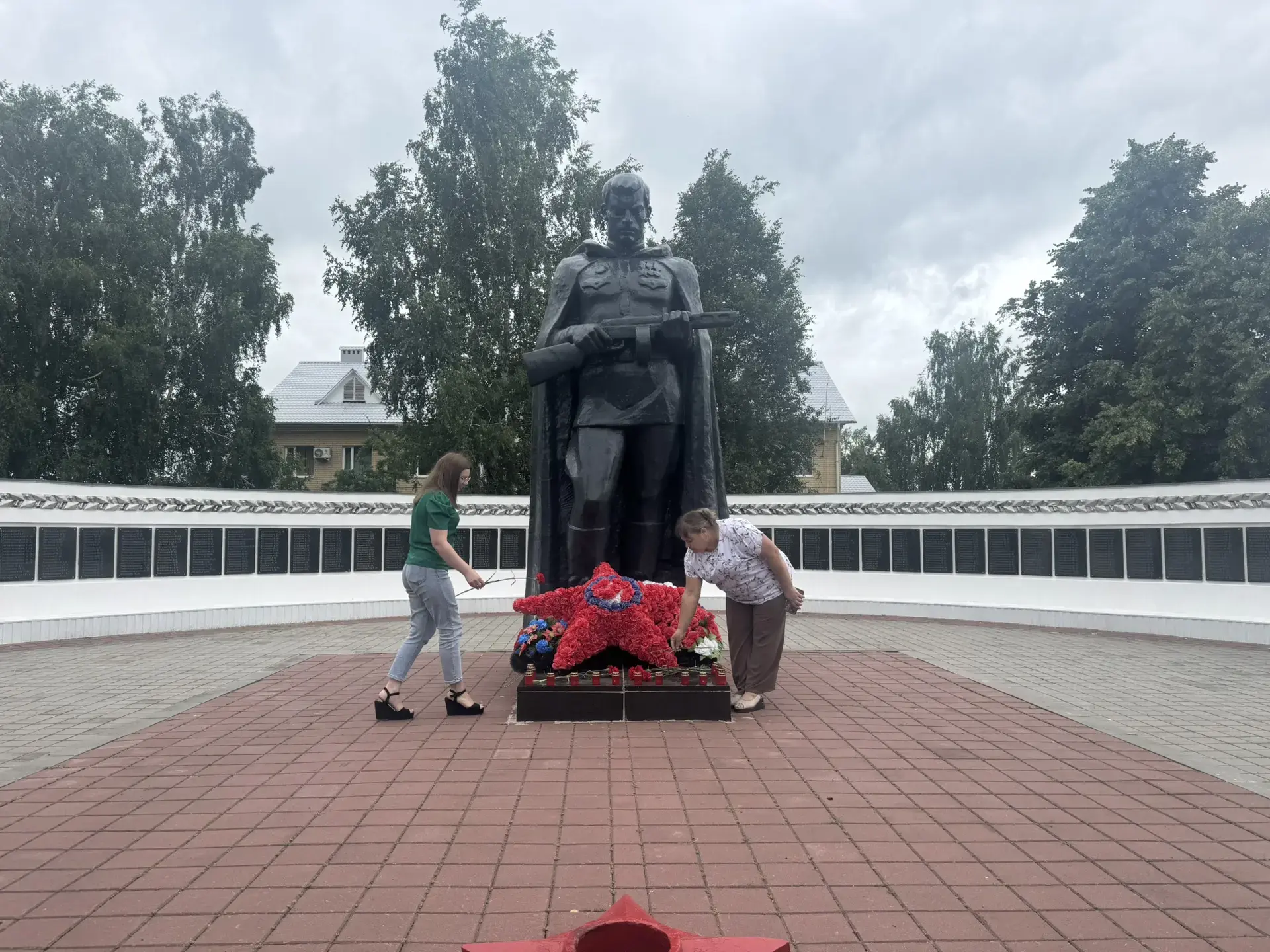 В Сосновском округе почтили память погибших в Великой Отечественной войне Всероссийской минутой молч