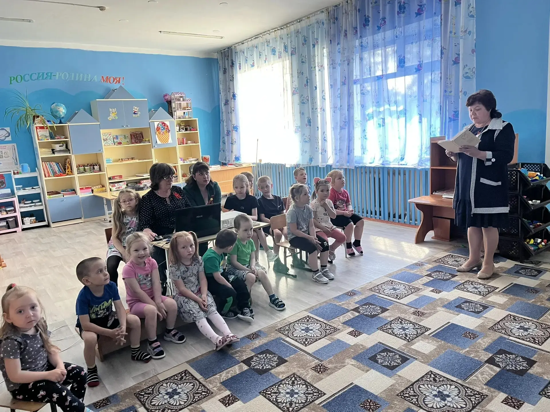 6 мая,в канун праздника  Великой Победы,️ в детском саду прошла встреча с библиотекарем...