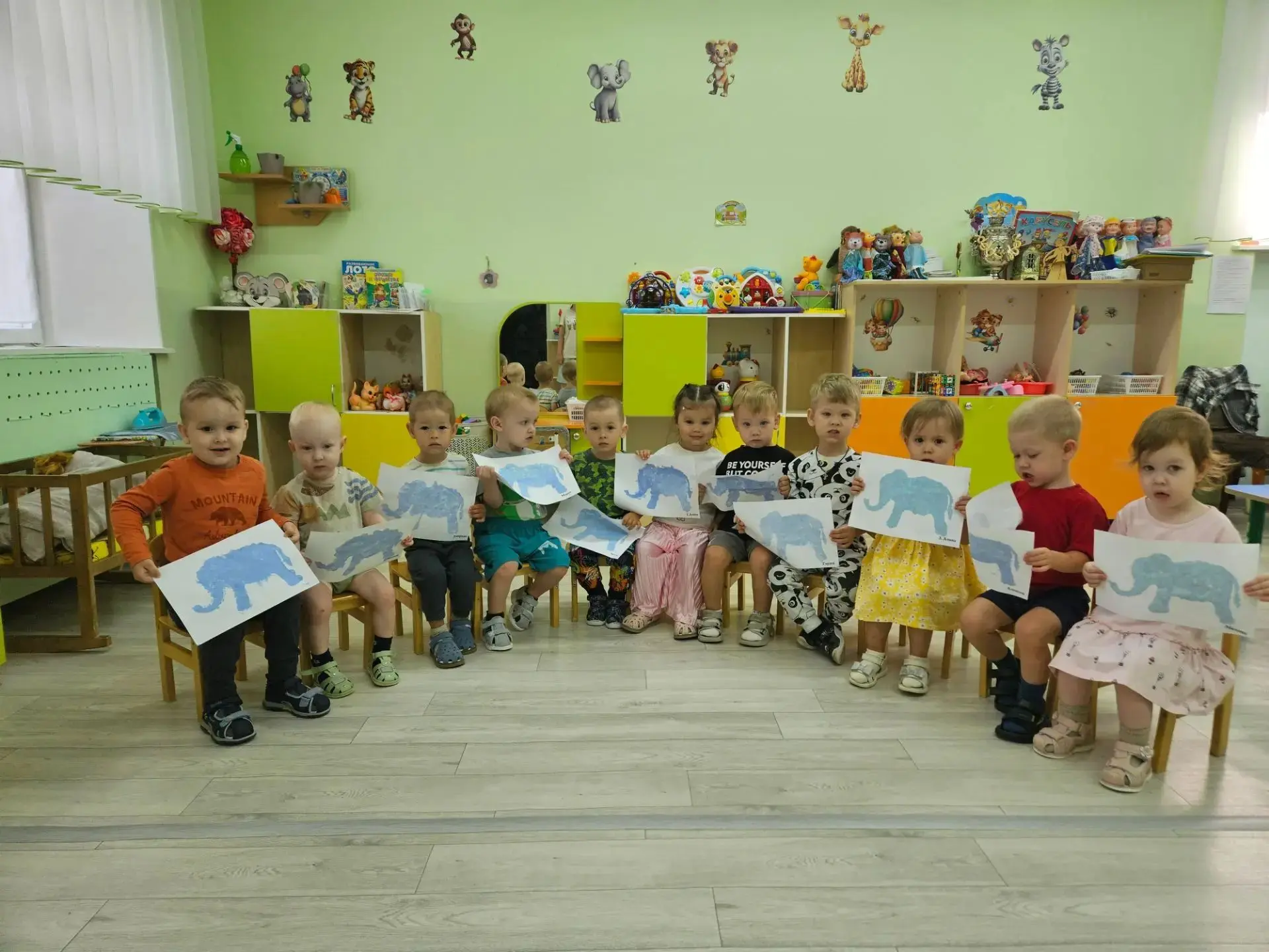 Сегодня, 12 августа, весь мир отмечает День слонов, и мы превратили его в день творчест...