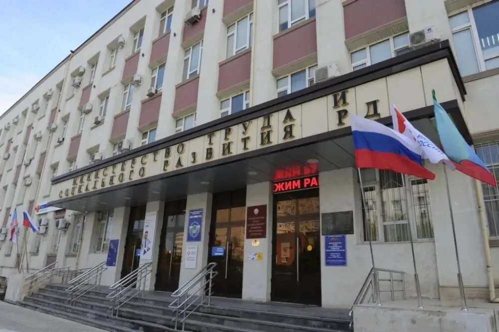 🇷🇺 Ветераны СВО могут однократно заключить соцконтракт на открытие своего дела без оц...