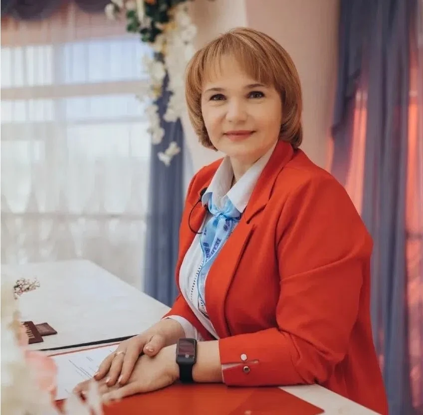 💐Сегодня поздравляем с днём рождения Наталью Владимировну Толстолуцкую- начальника отдела ЗАГС адми