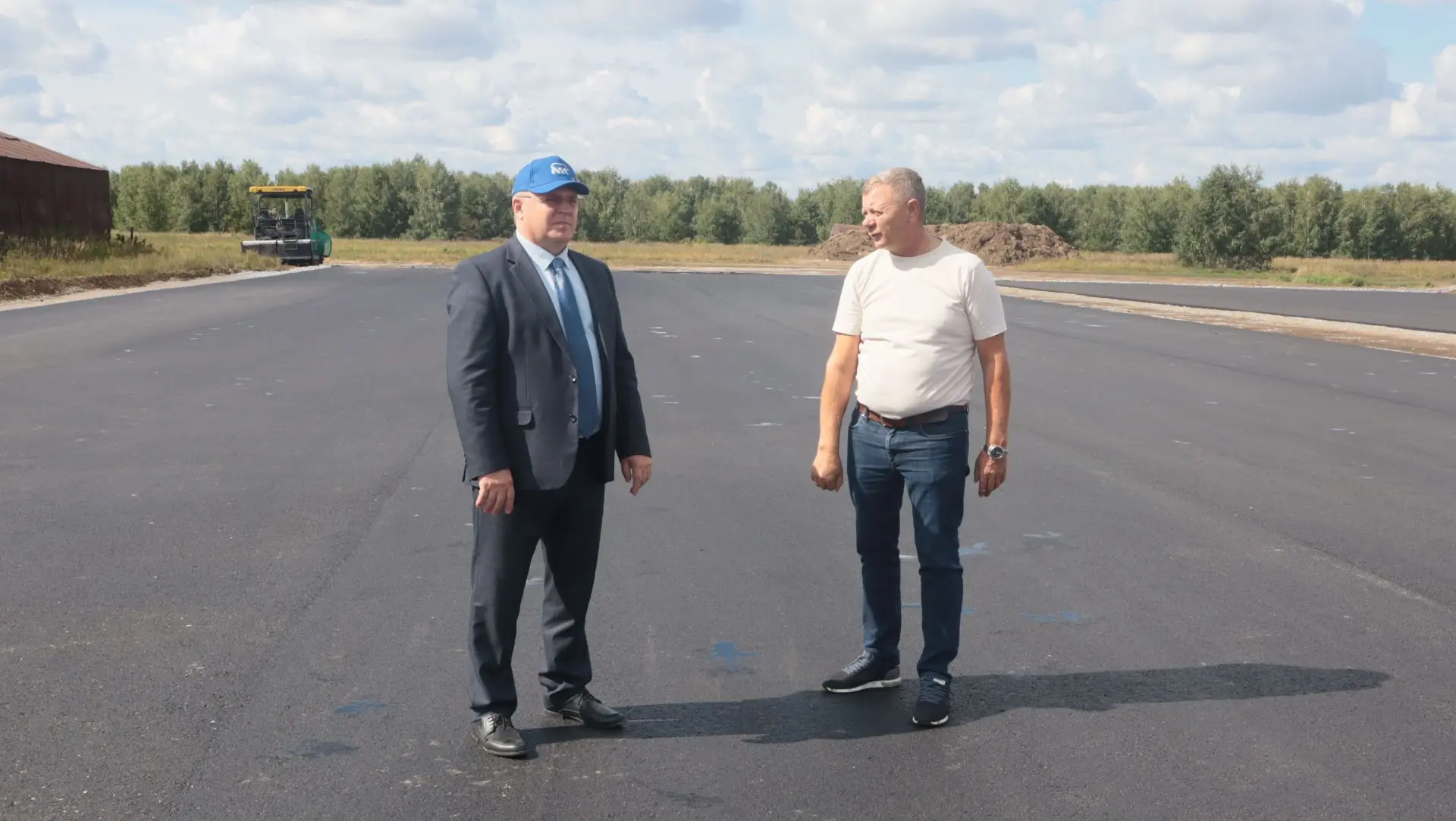 Глава Баганского района Алексей Алексеевич Воличенко посетил с рабочим визитом акционер...