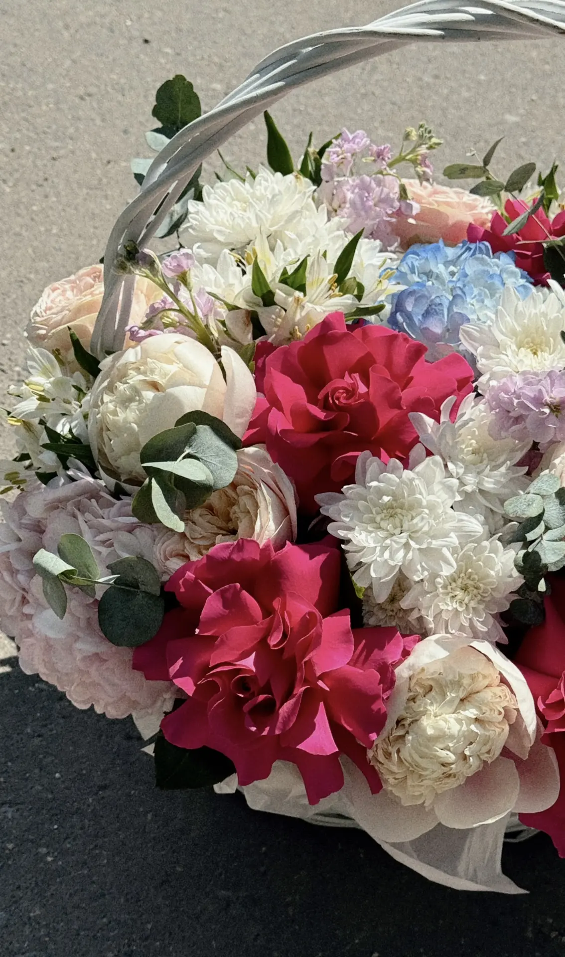 — «Забирайте лучшие цветы по самым приятным ценам! 🌸»
— «Успейте заказать здесь: БУТОНОФФ»
— «Кешбэ