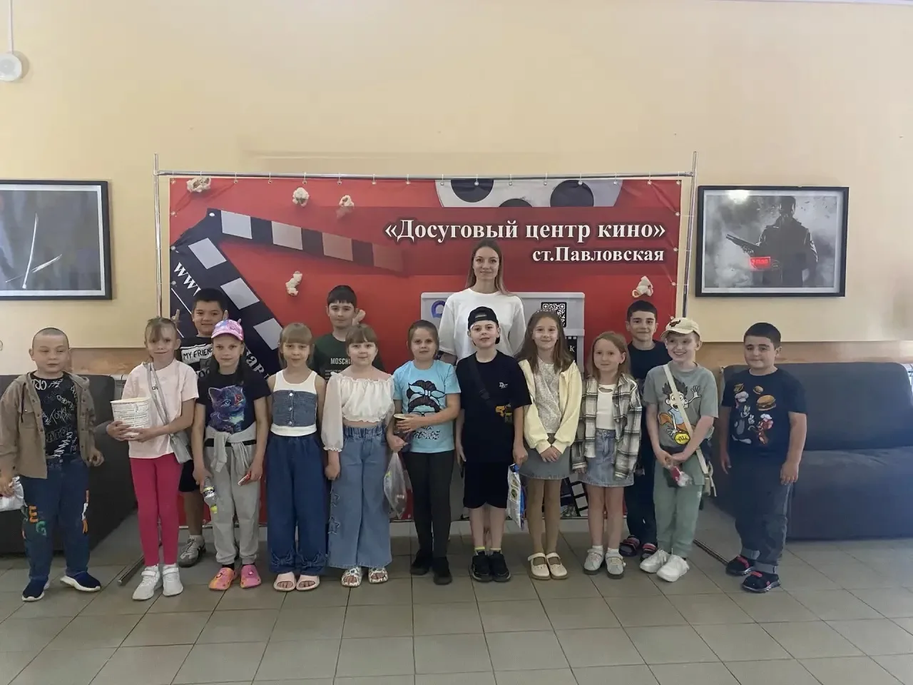 3 июня ученики 1 «А», 1 «Б» и 4 «Б» классов вместе со своими классными руководителями — Арнаут Л.В.,
