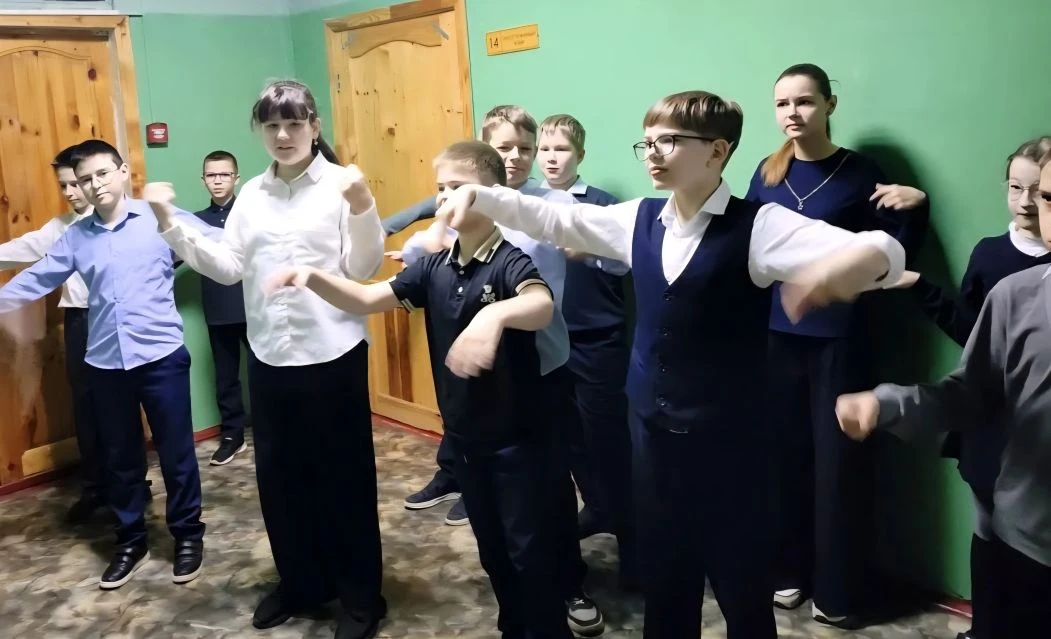 🏃‍♀️ Бодрое утро начинается с зарядки!  На прошлой неделе в нашей школе прошла яркая и энергичная Не